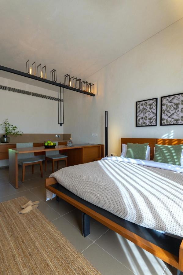 Life At Repose- Lake Villas Resort & Club Chor Warodra 外观 照片