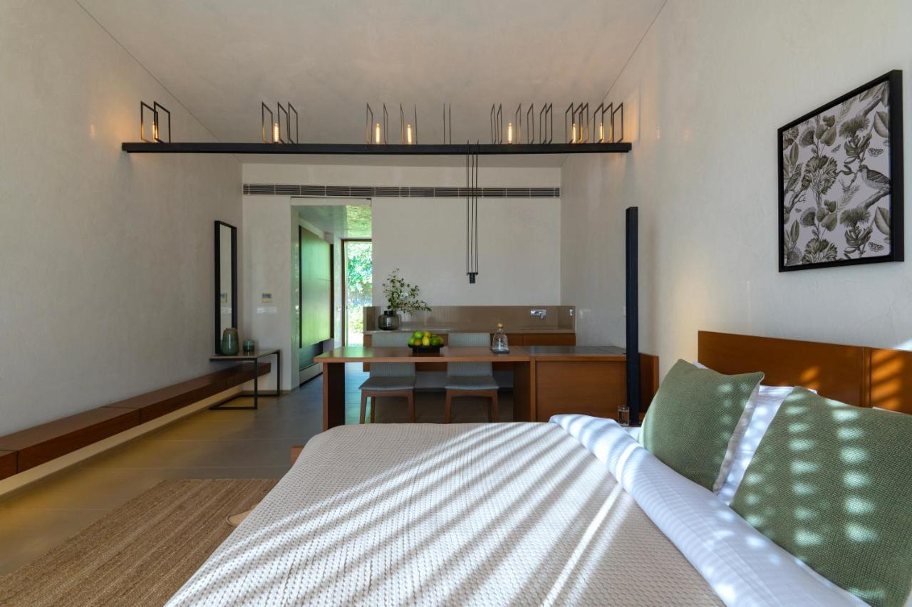 Life At Repose- Lake Villas Resort & Club Chor Warodra 外观 照片